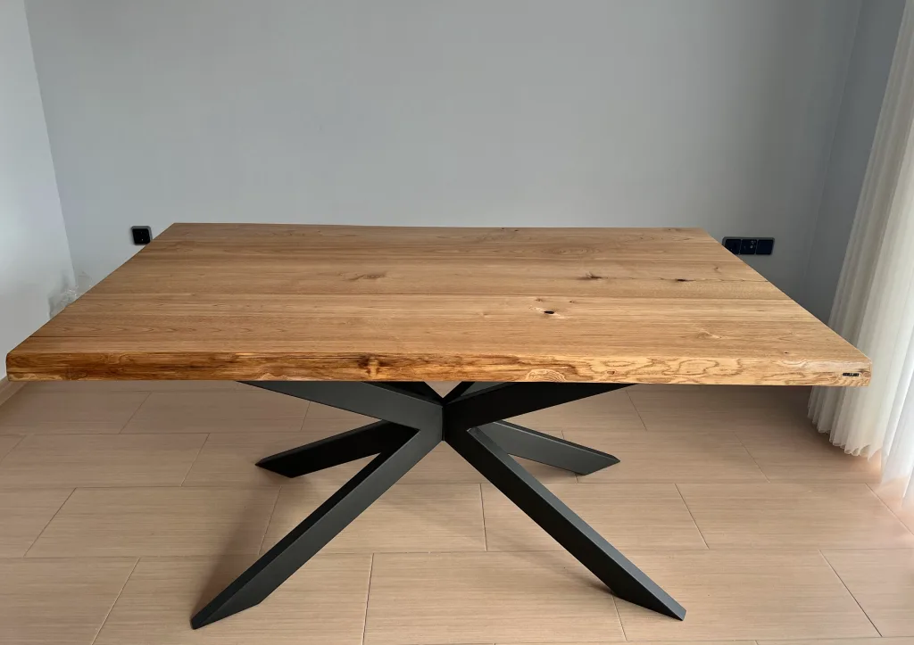 Mesa comedor castaño Antonella | Diseño natural