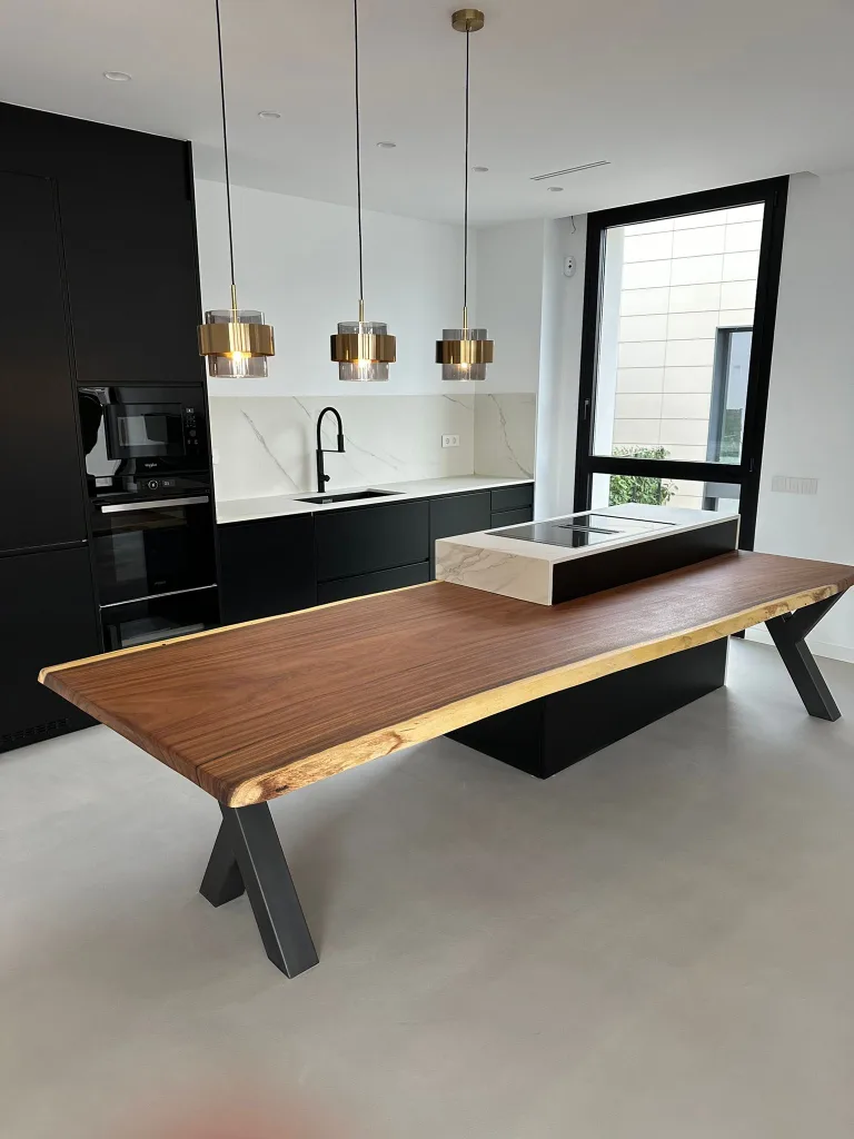 madera maciza de amberwood
